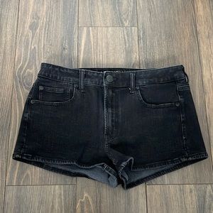 Women’s American Eagle shorts